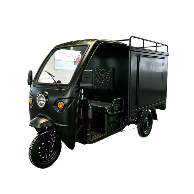 Outdoor Furniture Black - Wytrzymały motocykl trójkołowy na paliwo, o