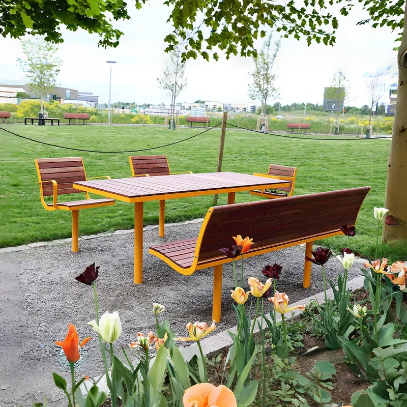 Zestaw mebli ogrodowych z drew – Outdoor Furniture Yellow recenzja i cena